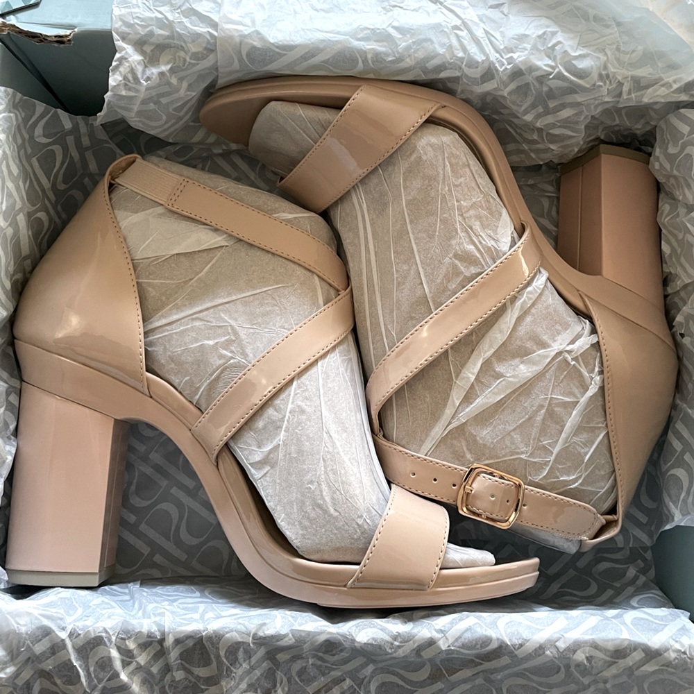 Pashion Footwear Size 7 Patent Sand The Sandal 4” Block Convertible Heels (NEW)